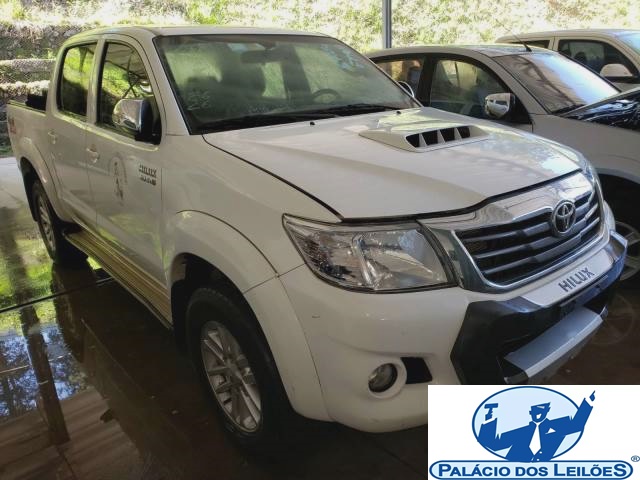 TOYOTA HILUX CD SRV 3.0 D-4D TURBO ANO 2015