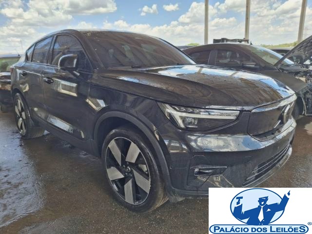 VOLVO C40 P8 Recharge Twin Eletric Ultimate AWD 300 kW ANO 2024 